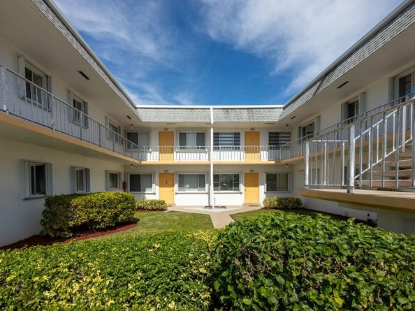 2840 Cynthia 204 Lane 204, Lake Worth Beach FL 33461