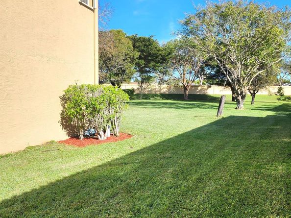 139 Catania Way, Royal Palm Beach FL 33411
