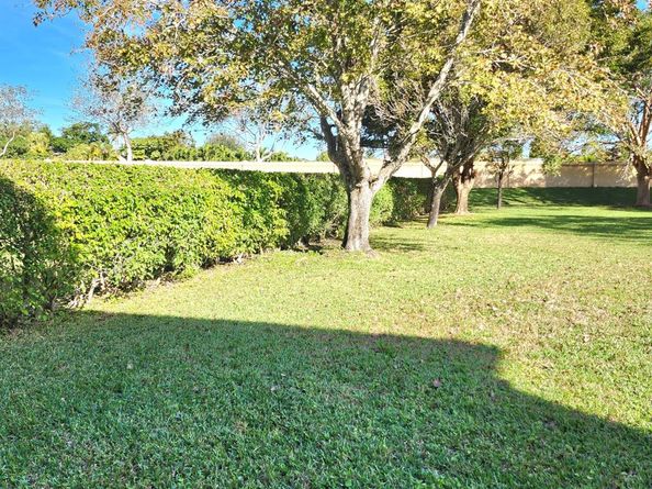 139 Catania Way, Royal Palm Beach FL 33411