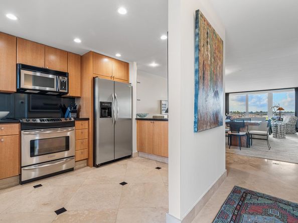 511 Bayshore Dr 504, Fort Lauderdale FL 33304