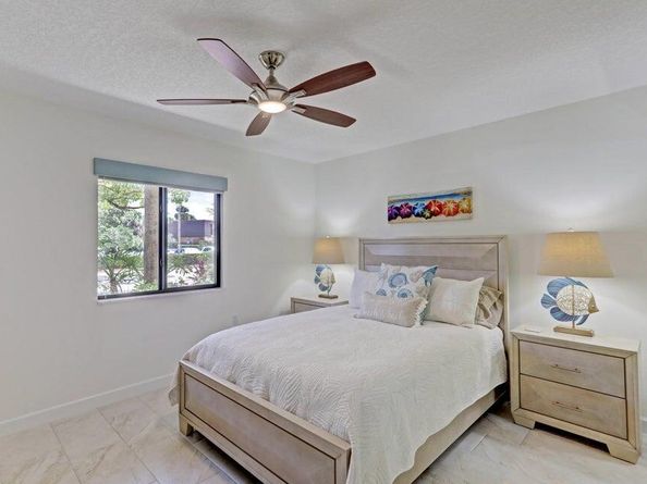901 Seafarer Circle 105, Jupiter FL 33477