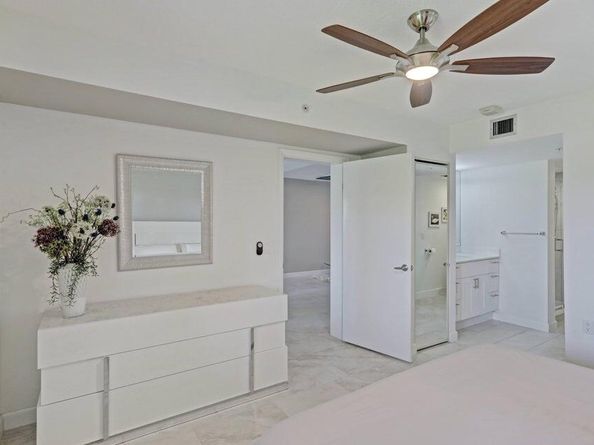 901 Seafarer Circle 105, Jupiter FL 33477