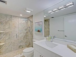 901 Seafarer Circle 105, Jupiter FL 33477