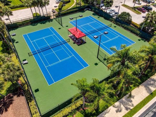 901 Seafarer Circle 105, Jupiter FL 33477