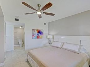 901 Seafarer Circle 105, Jupiter FL 33477