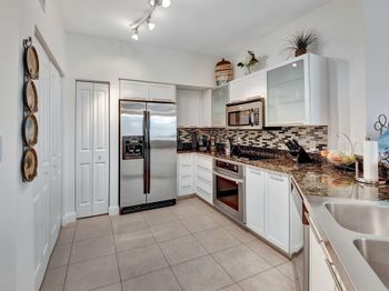 225 NE 1st Street