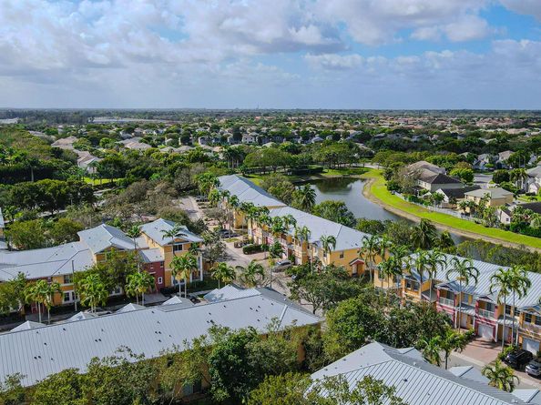 2320 Shoma Lane, Royal Palm Beach FL 33414