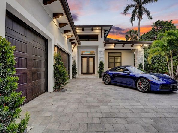 202 N Lake Drive, Lantana FL 33462