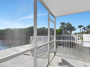 689 NE 6TH Court 110, Boynton Beach FL 33435