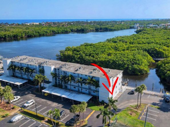 689 NE 6TH Court 110, Boynton Beach FL 33435