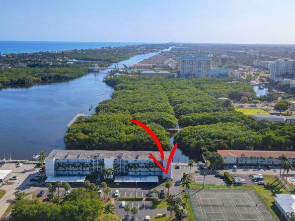 689 NE 6TH Court 110, Boynton Beach FL 33435