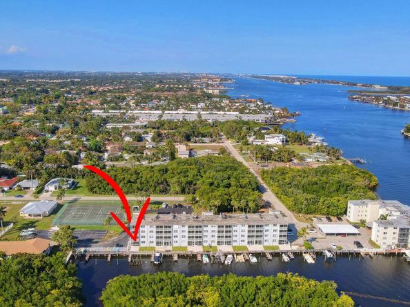 689 NE 6TH Court 110, Boynton Beach FL 33435