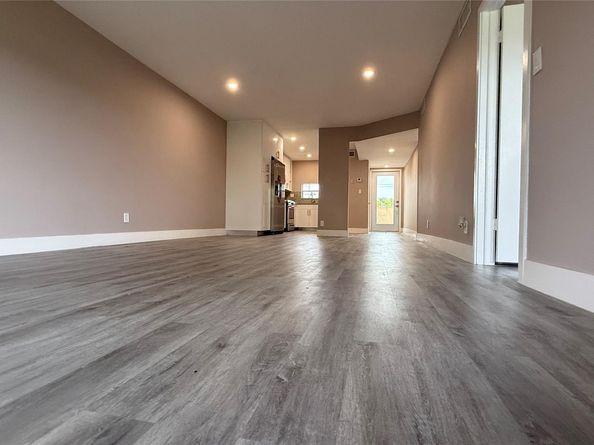 8962 S Hollybrook Blvd 308, Pembroke Pines FL 33025