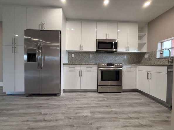 8962 S Hollybrook Blvd 308, Pembroke Pines FL 33025