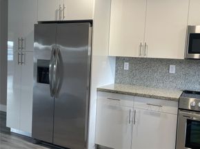 8962 S Hollybrook Blvd 308, Pembroke Pines FL 33025
