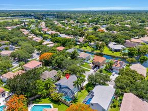 6220 NW 58th Way, Parkland FL 33067