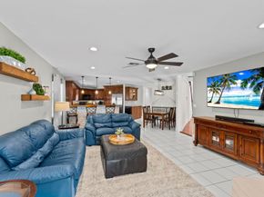 6220 NW 58th Way, Parkland FL 33067