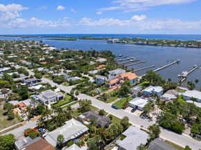 1725 N Lakeside Drive, Lake Worth Beach FL 33460