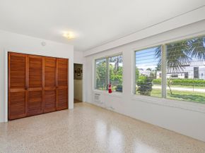 1725 N Lakeside Drive, Lake Worth Beach FL 33460