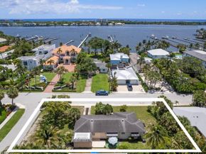1725 N Lakeside Drive, Lake Worth Beach FL 33460