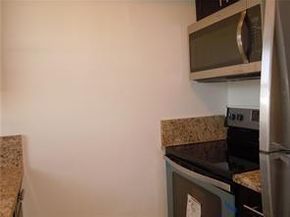 270 NE 40th Street NE 26, Oakland Park FL 33334