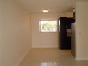 270 NE 40th Street NE 26, Oakland Park FL 33334