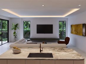 7235 SW 54th Avenue, Miami FL 33143