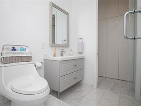 2821 S Bayshore Drive 20D, Miami FL 33133