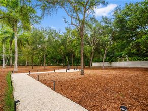 6200 SW 83 Avenue, Miami FL 33143