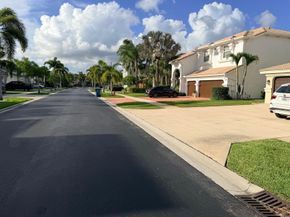 2285 Ridgewood Circle, Royal Palm Beach FL 33411