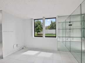 4230 Deste Court 107, Lake Worth FL 33467