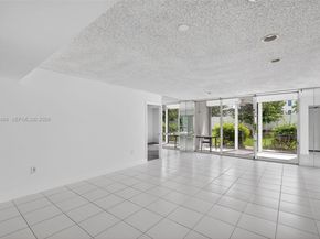4230 Deste Court 107, Lake Worth FL 33467