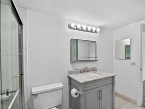 4230 Deste Court 107, Lake Worth FL 33467