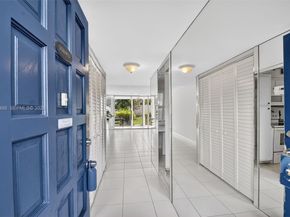 4230 Deste Court 107, Lake Worth FL 33467