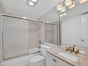 4230 Deste Court 107, Lake Worth FL 33467