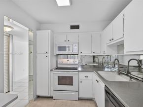4230 Deste Court 107, Lake Worth FL 33467