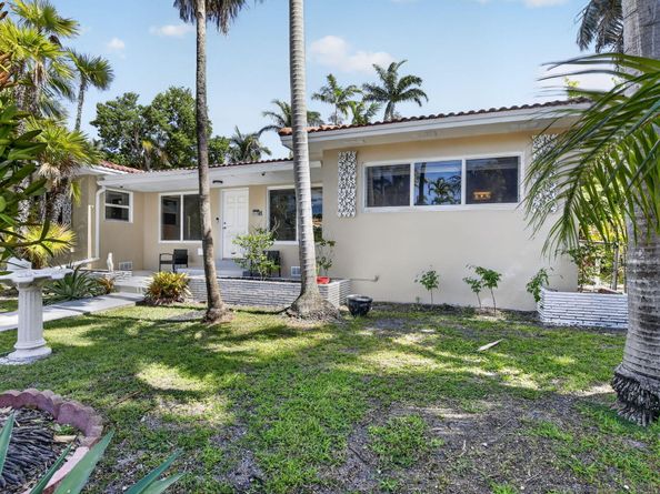 742 Hollywood Boulevard, Hollywood FL 33019
