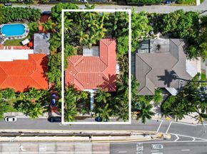 742 Hollywood Boulevard, Hollywood FL 33019