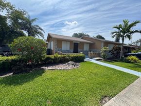 5844-5846 Pierce Street, Hollywood FL 33021