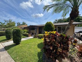 5844-5846 Pierce Street, Hollywood FL 33021