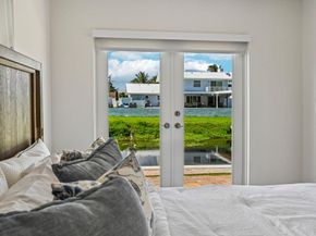 1051 SW 25th Avenue, Boynton Beach FL 33426