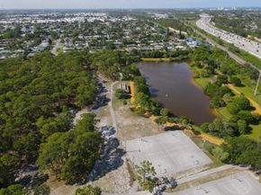 1051 SW 25th Avenue, Boynton Beach FL 33426