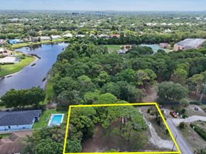 6761 Palm Garden Street, Jupiter FL 33458