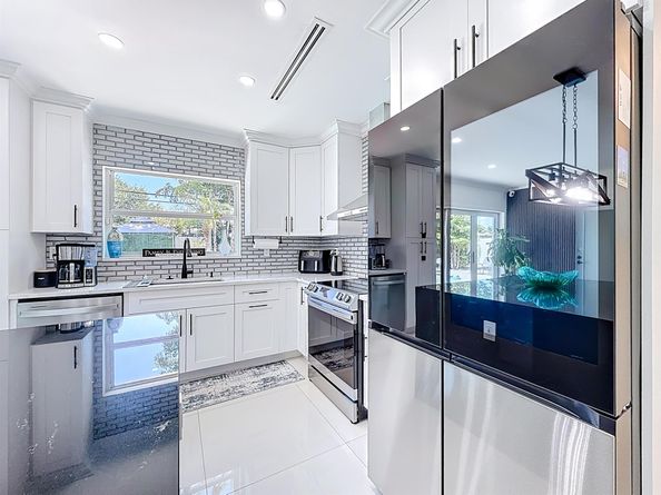 2601 NE 18th Street, Pompano Beach FL 33062