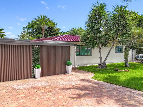 2601 NE 18th Street, Pompano Beach FL 33062