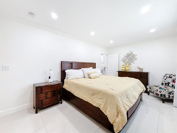 2601 NE 18th Street, Pompano Beach FL 33062