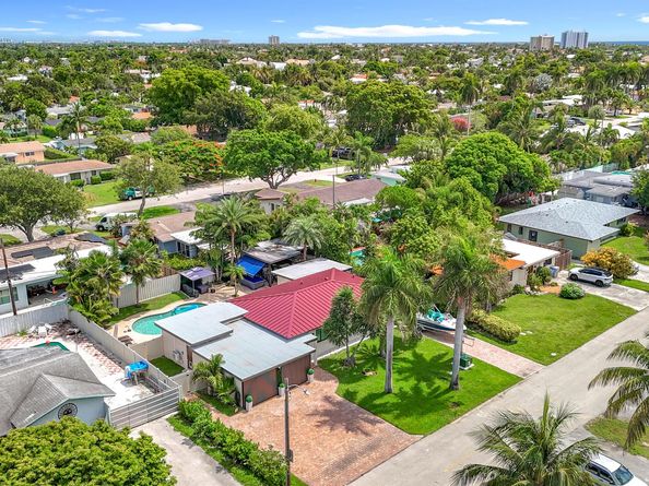 2601 NE 18th Street, Pompano Beach FL 33062