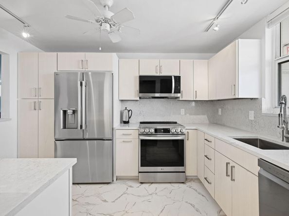 3100 NE 49th St PH10, Fort Lauderdale FL 33308