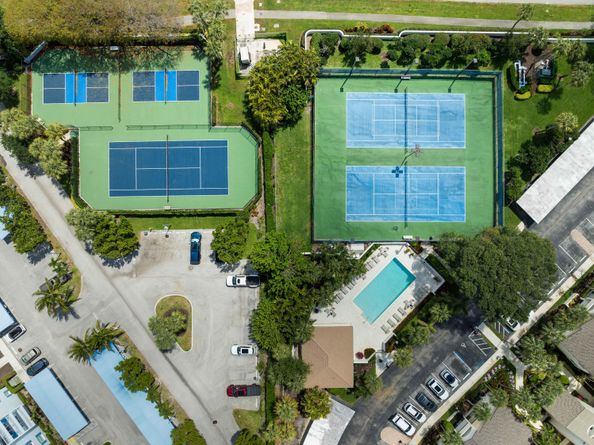 463 Coral Cove Drive, Juno Beach FL 33408