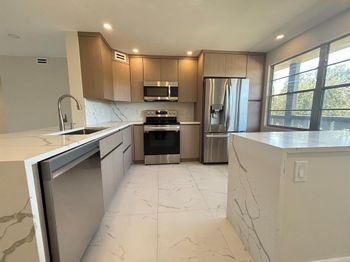 3005 Portofino Isle